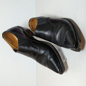 Boulet Classic western style ankle booties woman's size 6